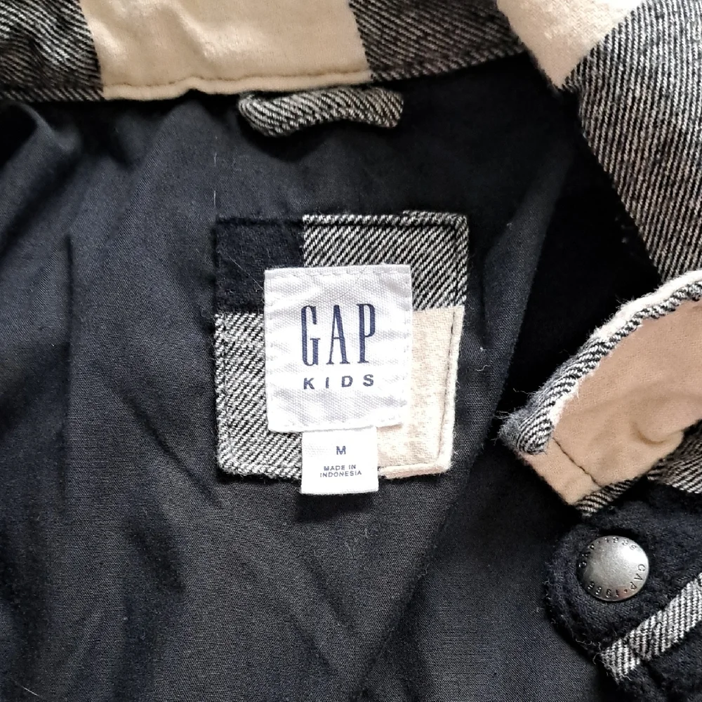 GAP Black & White Quilted Plaid Puffer Jacket